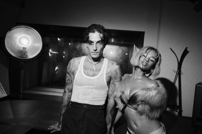 Damiano David anuncia nuevo single «Talk to me» junto a Tyla y Nile Rodgers saldrá el próximo viernes . Álbum disponible en Sony Music Store
