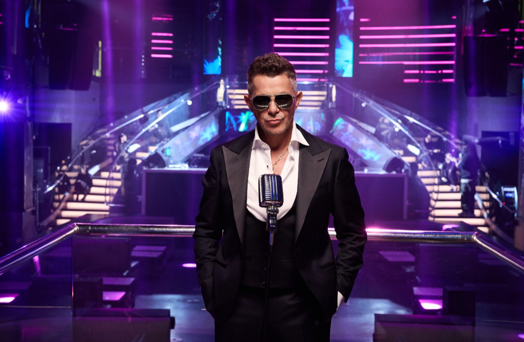 ALEJANDRO SANZ PUBLICA ¿Y AHORA QUÉ +? SU TRABAJO MÁS AMBICIOSO HASTA LA FECHA en Sony Music Store 