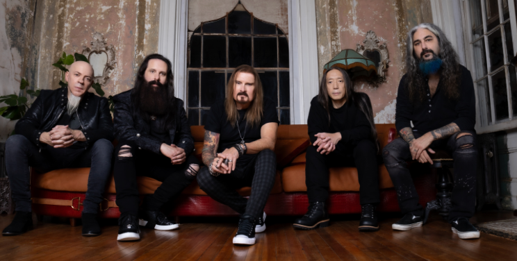 Dream Theater publica nuevo álbum en directo QUARANTIÈME: LIVE À PARIS. Disponible en Sony Music Store 