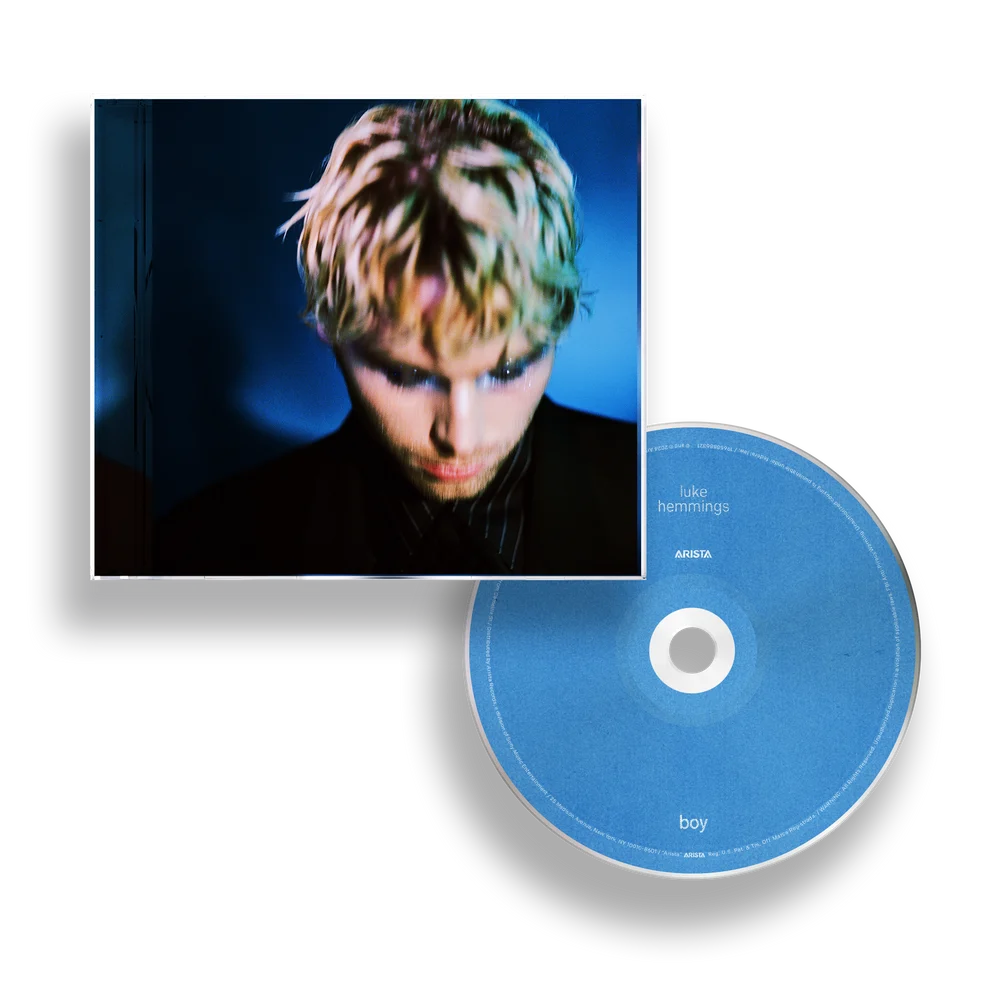 Boy CD Luke Hemmings en Sony Music Store 