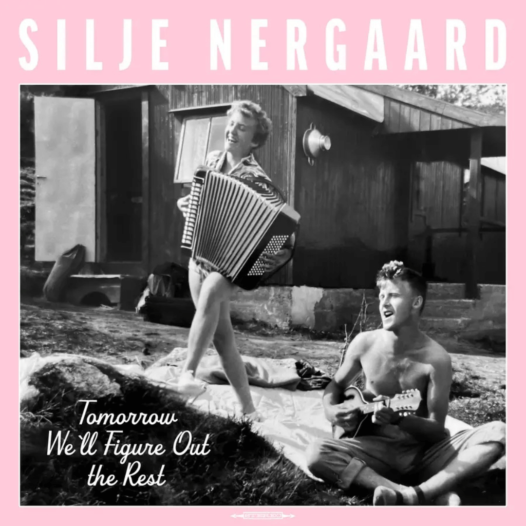 CD Tomorrow We'll Figure Out the Rest es un álbum de música pop/art song/folk grabado por SILJE NERGAARD en SMFSTORE