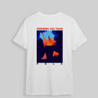 Camiseta blanca Por Primera Vez Merch oficial Pole en SMFSTORE